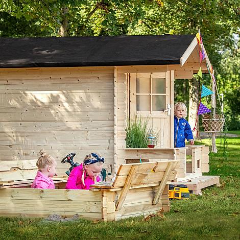 Speelhuisje met vloer en fundering - Finland (10m2 dakleer)