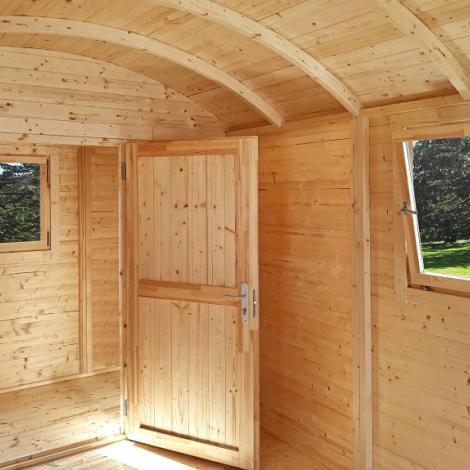 Prefab tussenwand met deur - t.b.v. zigeunerwagen