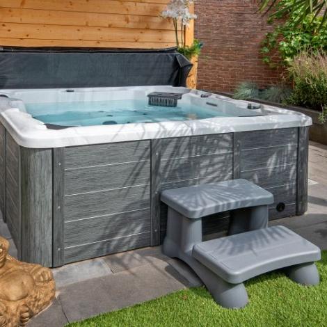 Jacuzzi - Trap voor jacuzzi
