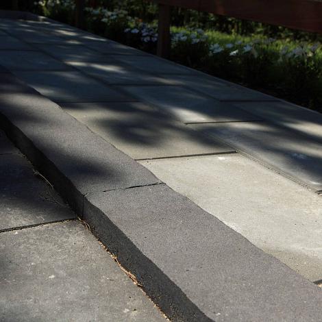 Betonbiels budget 12x20x120 Zwart