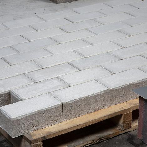 BSS 21x10,5x8 cm - Wit (verkeerssteen)  * Handmatig pakket